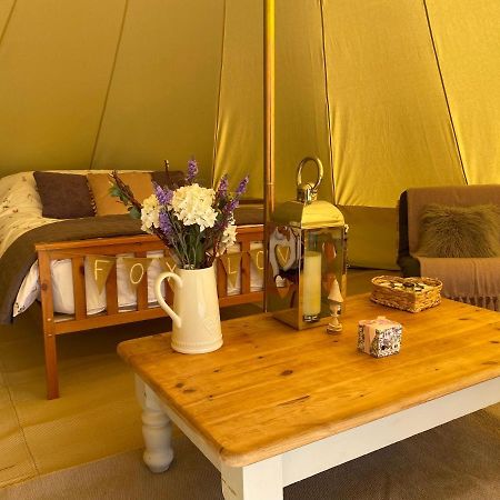 ホテル Black Mountains Glamping アバーガベニー エクステリア 写真