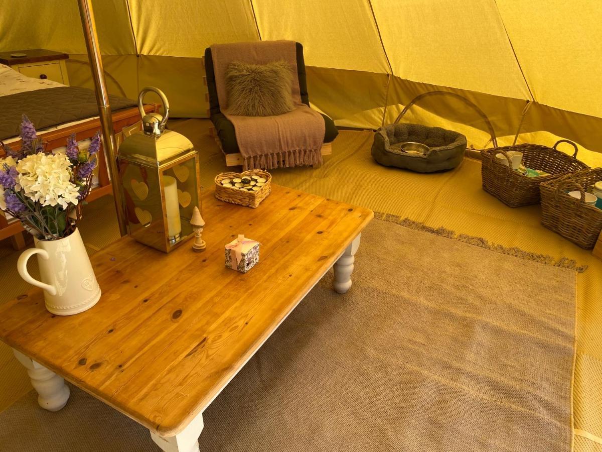 ホテル Black Mountains Glamping アバーガベニー エクステリア 写真
