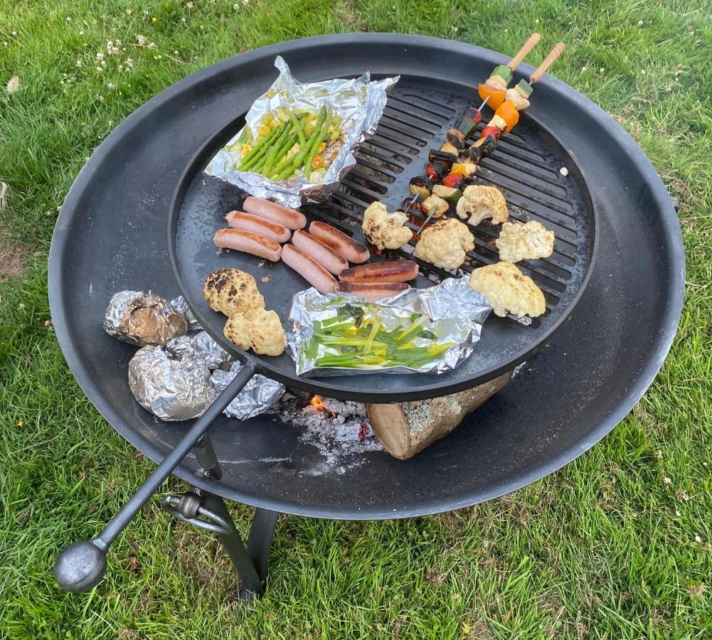 ホテル Black Mountains Glamping アバーガベニー エクステリア 写真