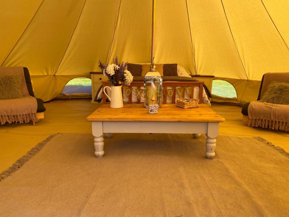 ホテル Black Mountains Glamping アバーガベニー エクステリア 写真