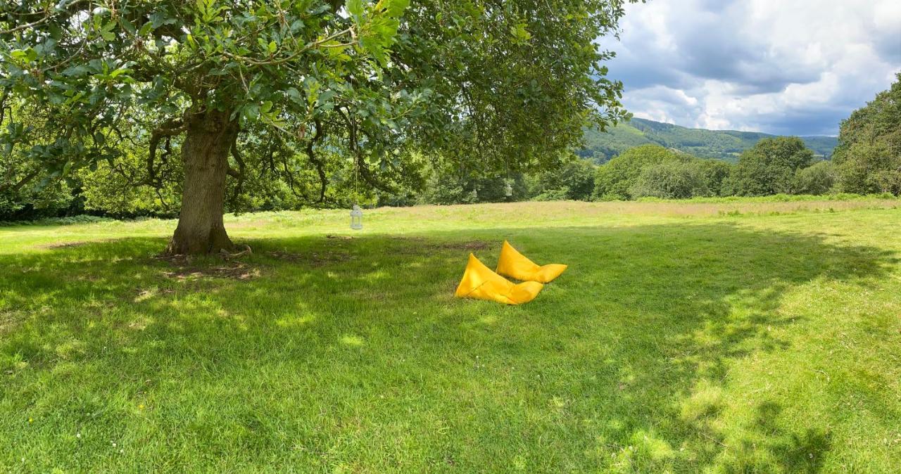 ホテル Black Mountains Glamping アバーガベニー エクステリア 写真
