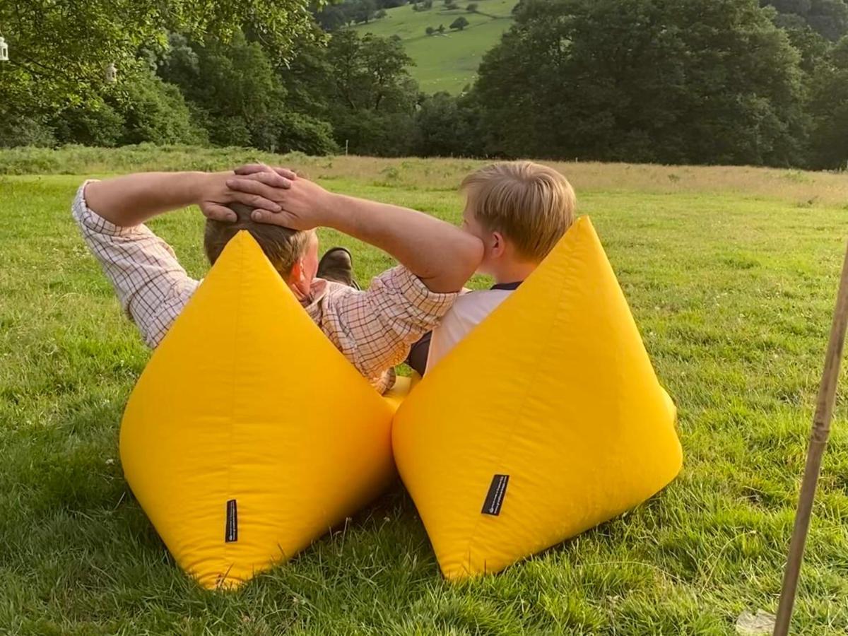 ホテル Black Mountains Glamping アバーガベニー エクステリア 写真